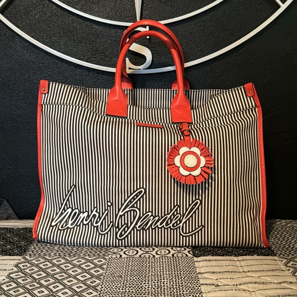 Henri Bendel Bag Stripe Canvas Tote, Pouch & Dust bag - Picture 2 of 16